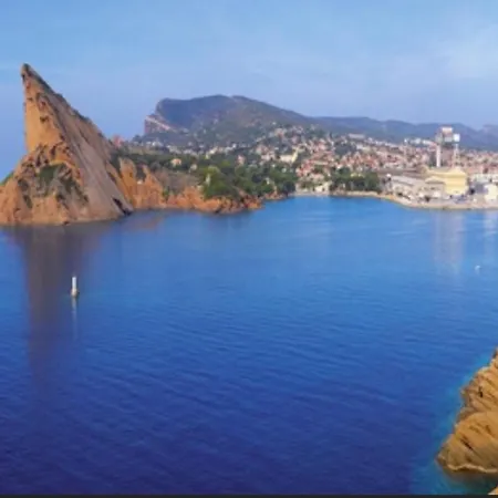 Fanny Wifi Climatise Tout A Pieds 4 Personnes La Ciotat Buitenkant foto