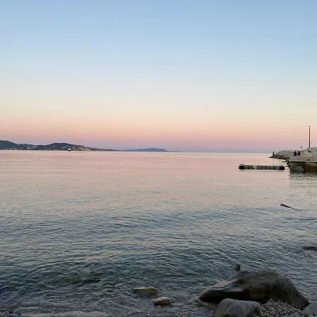 Fanny Wifi Climatise Tout A Pieds 4 Personnes La Ciotat Buitenkant foto